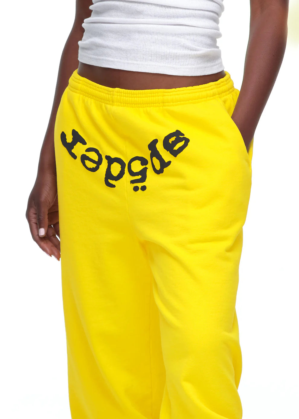 Sp5der Sweatpants – Unisex Yellow Cotton Sweatpants with Front Logo Print