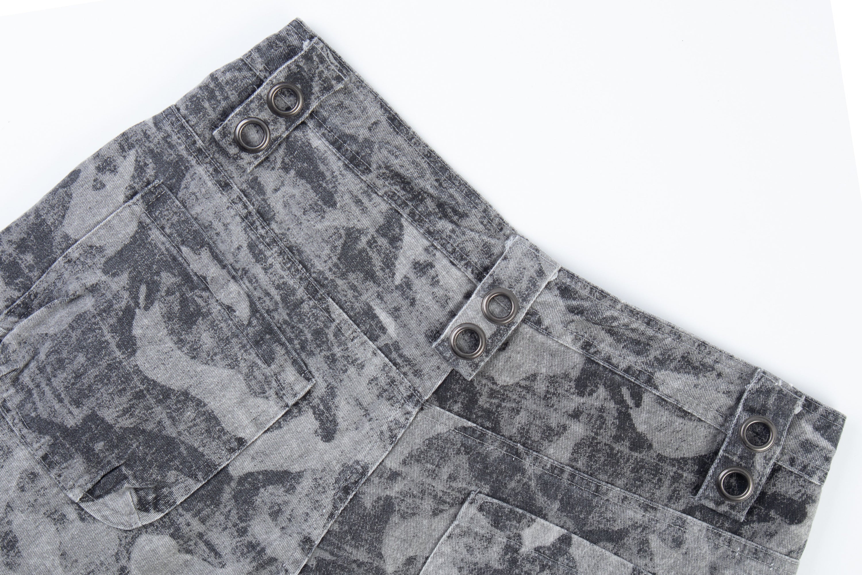 Distressed Camo Multi-Pocket Cargo Pants | Streetwear