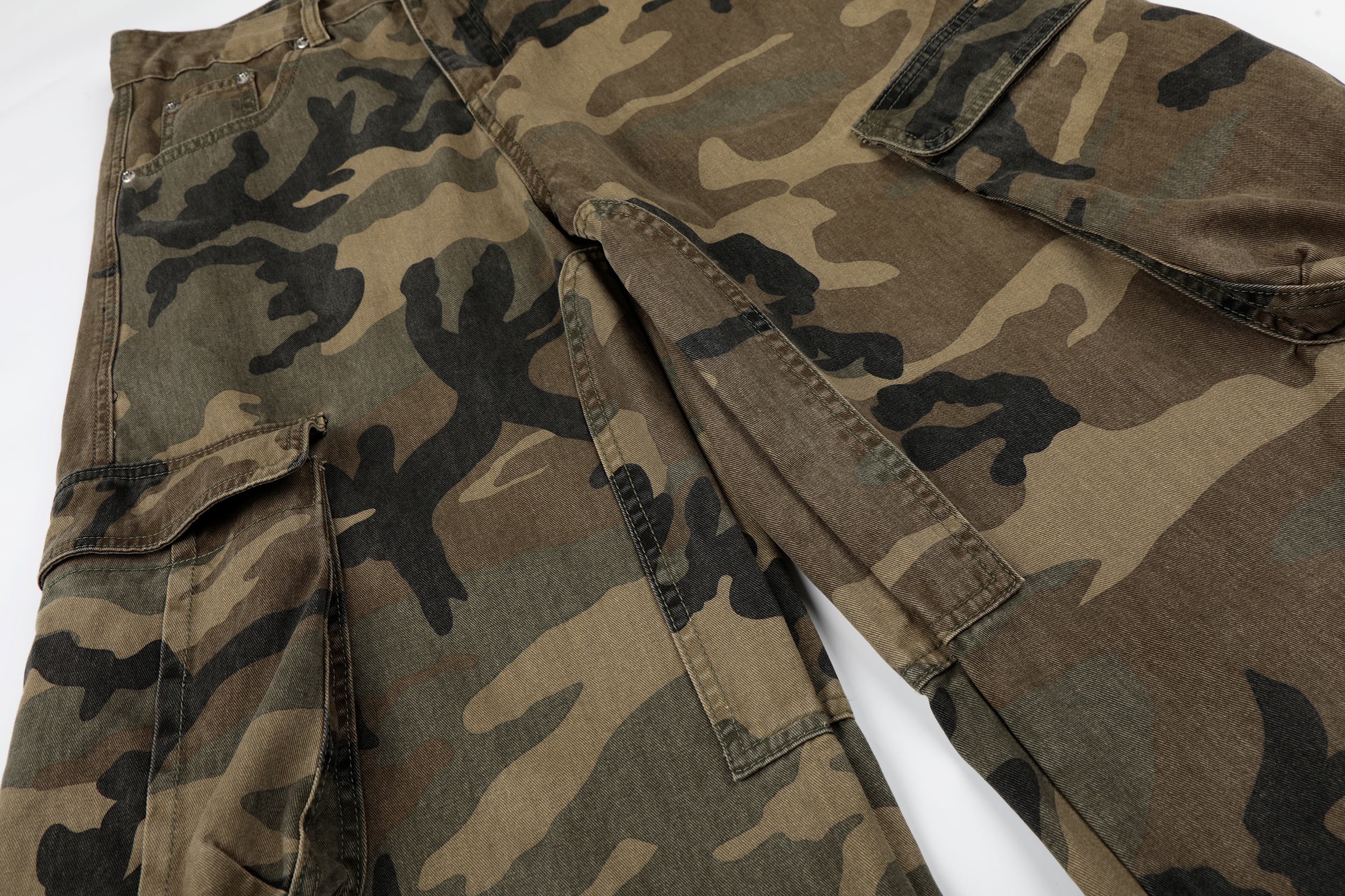 Oversized Camo Cargo Jeans | Baggy Y2K Streetwear Denim