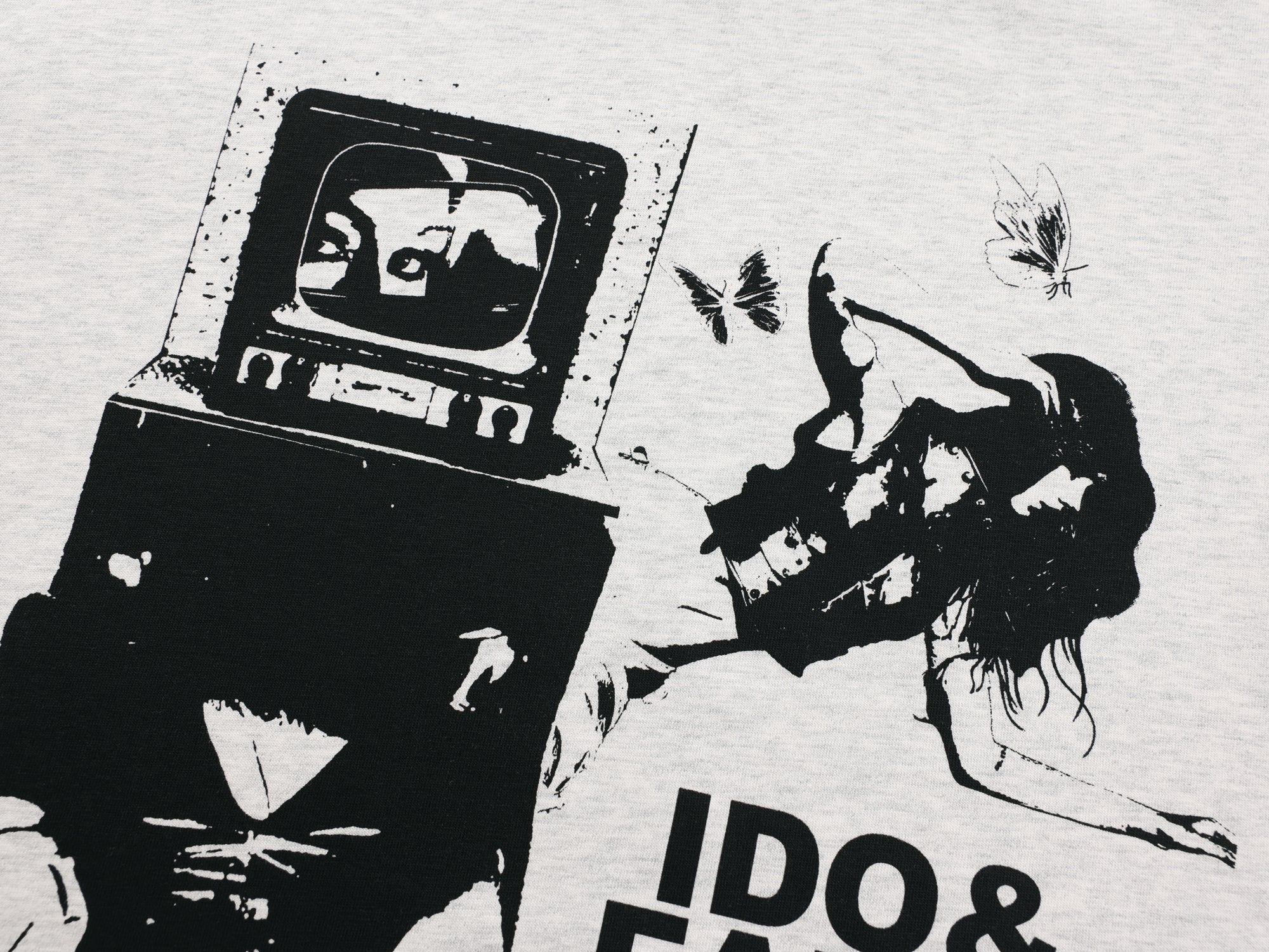 IDO& FANSY Graphic Collage Long-Sleeve Tee | Streetwear