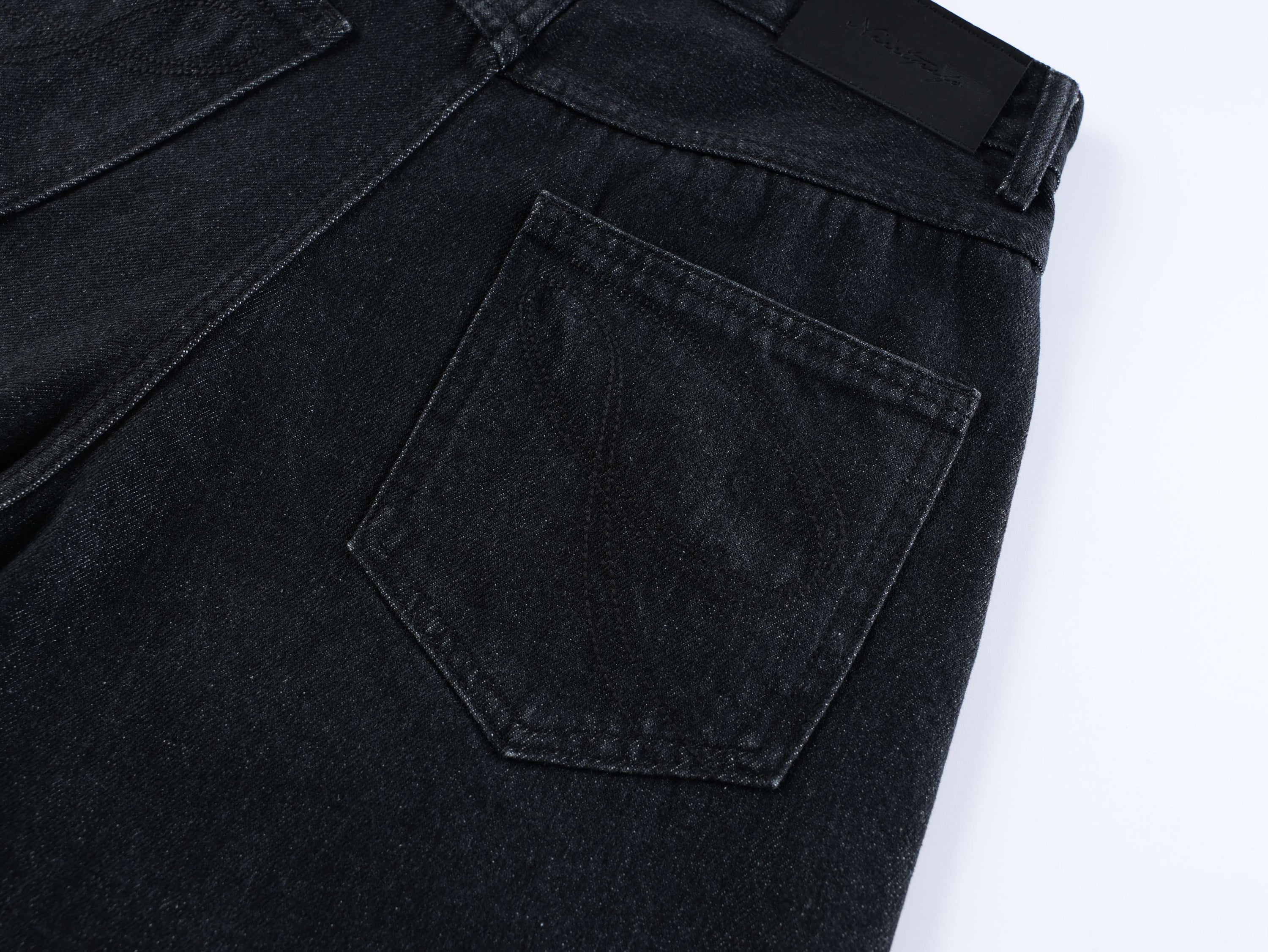 Omirad Arc Button Wide-Leg Denim Shorts | Black