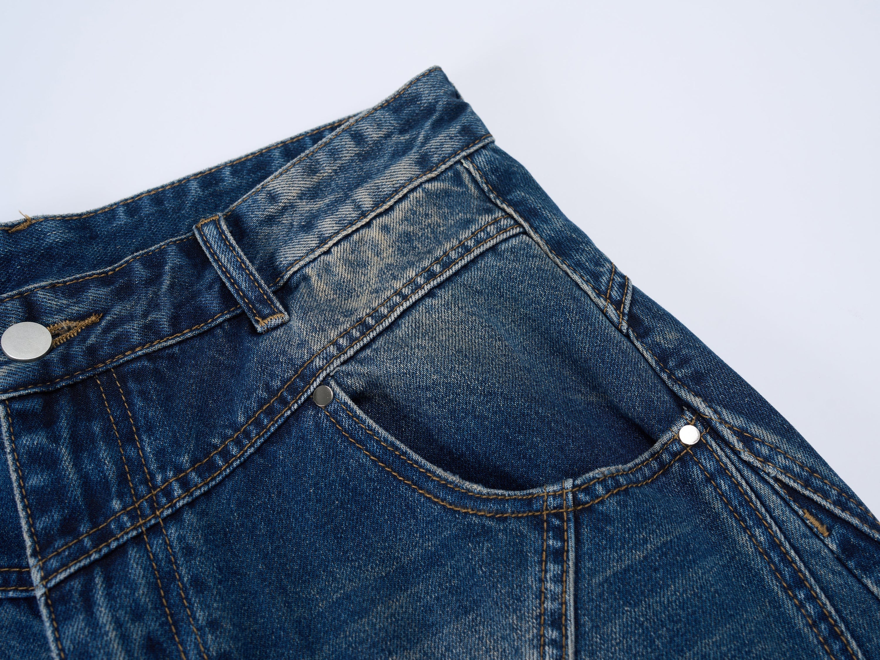 V-Panel Vintage Washed Wide-Leg Jeans | Oversized Denim