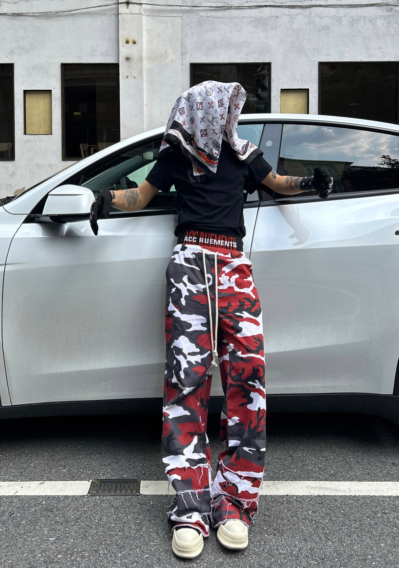 Distressed Wide-Leg Camo Sweatpants | ACC Ruements