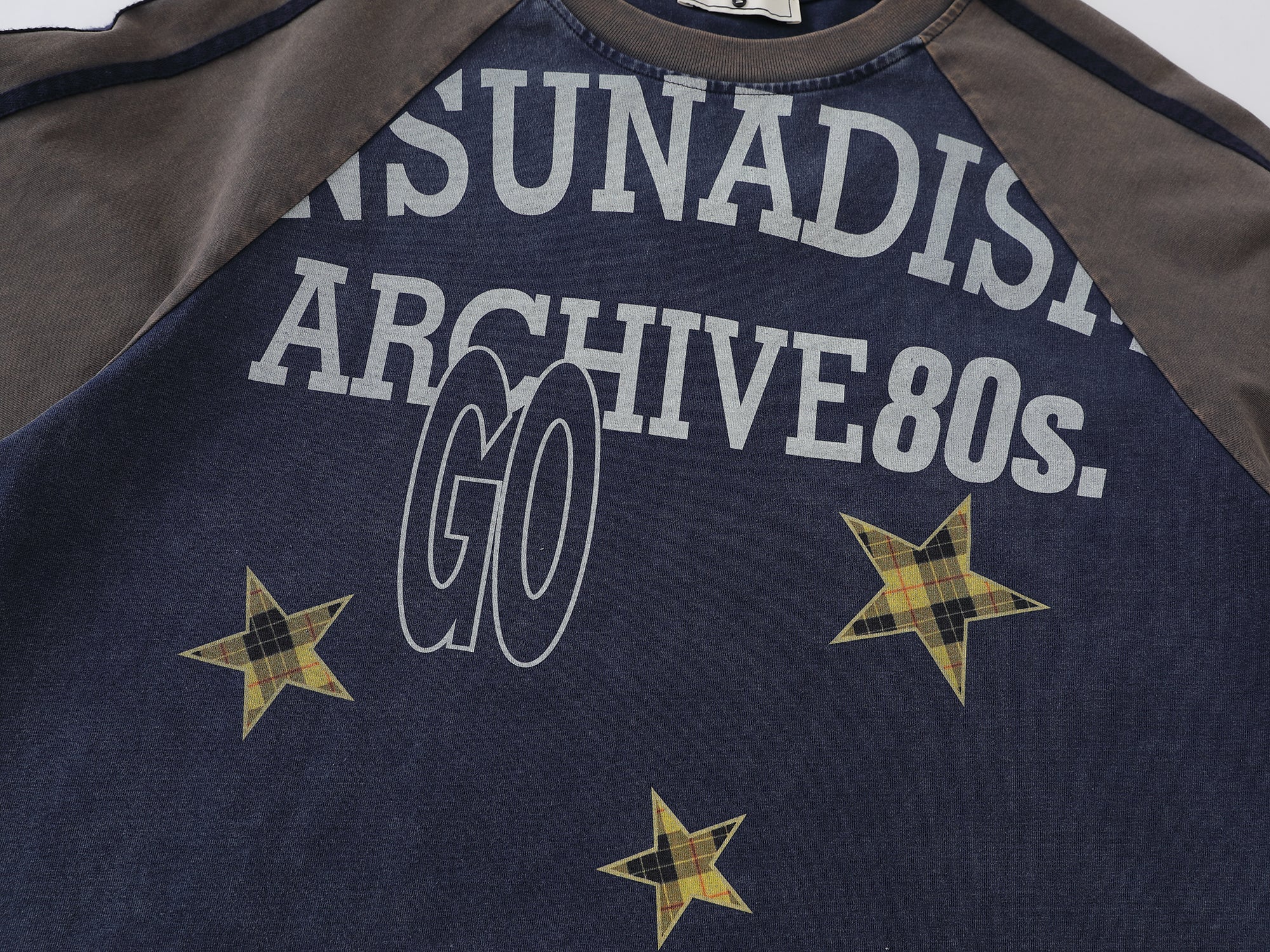 Retro Archive Raglan Long Sleeve Tee | Vintage Star Print