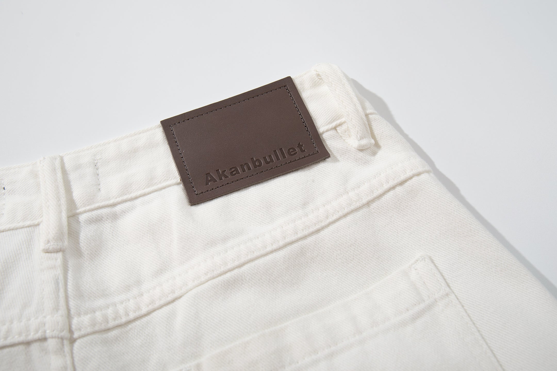 Omirad Clean-Edge White Wide-Leg Jeans | Curved Panel Denim