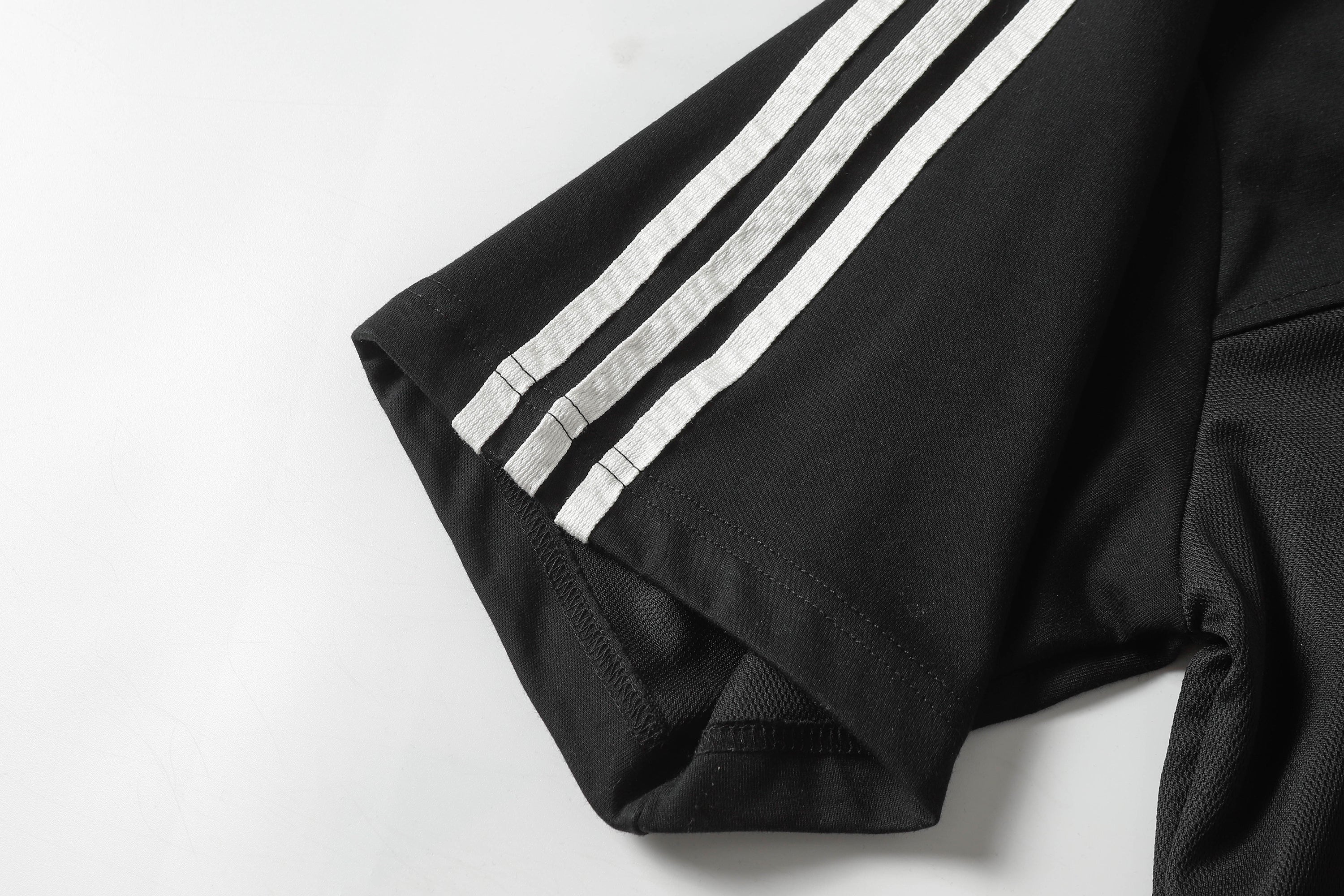 Split Stripe V-Neck Oversized Street Tee | Sport Graphic