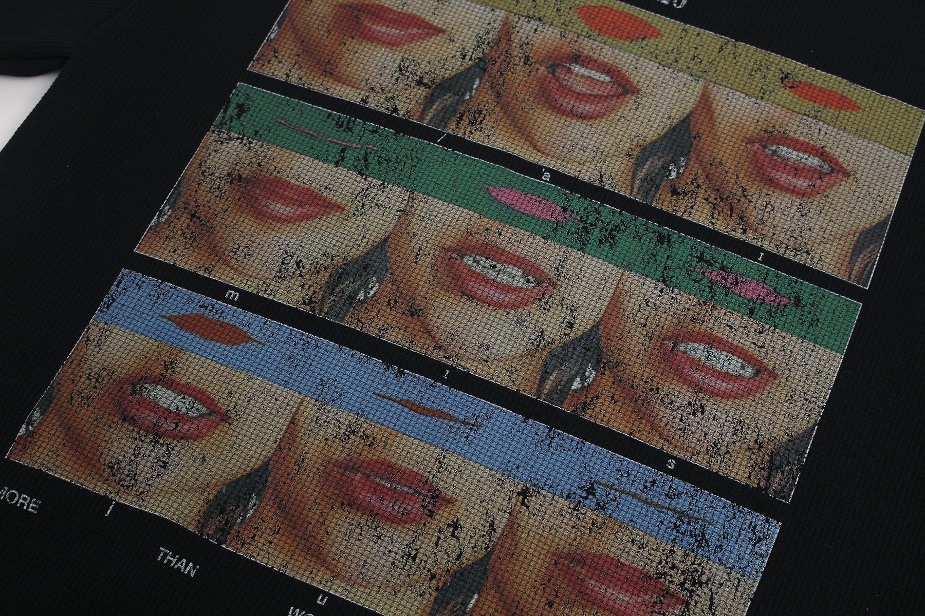 Omirad Collage Lip Graphic Streetwear Tee | GLFS020