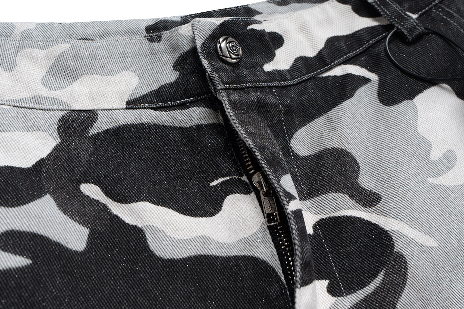 Omirad Camo Multi-Pocket Cargo Shorts | Wide-Leg Streetwear
