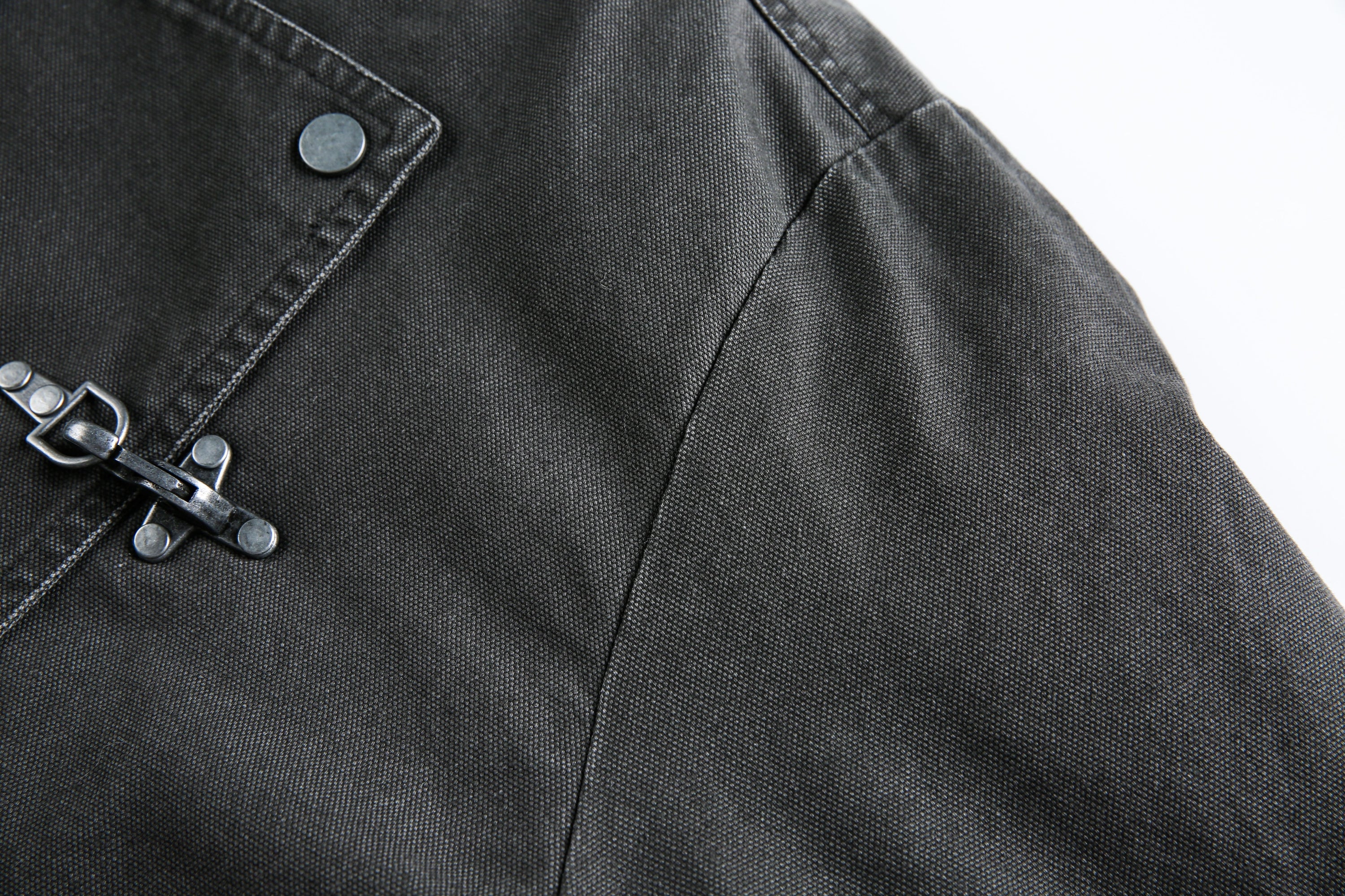 Metal Clasp Utility Jacket | Military-Inspired Cotton Jacket