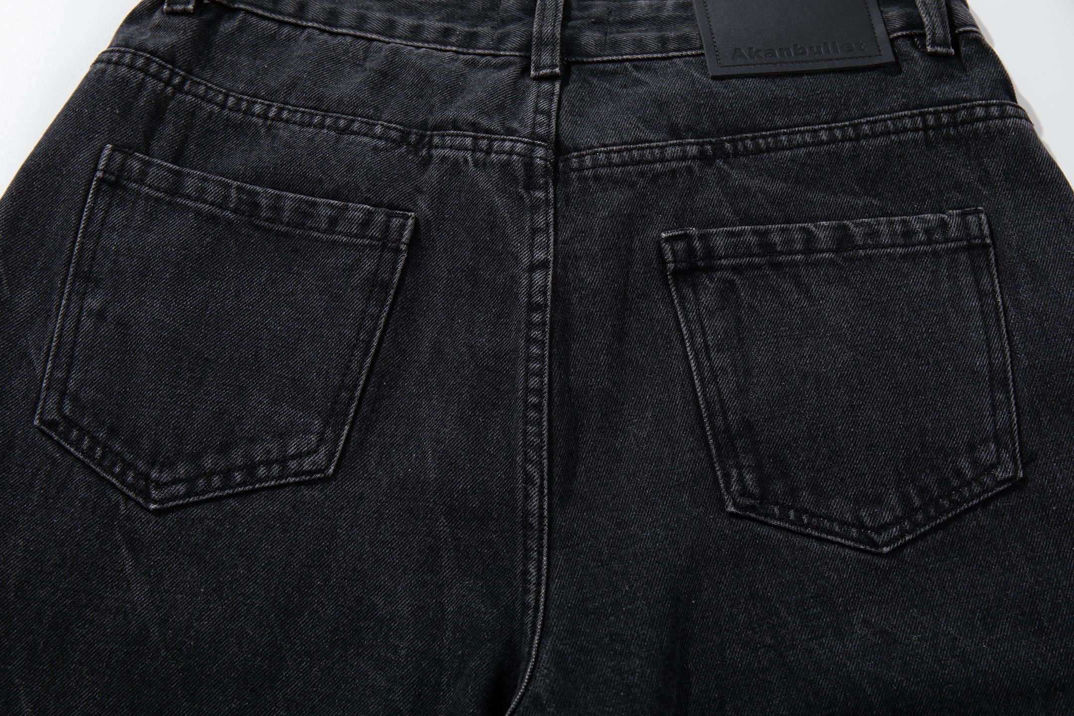 Gradient Washed Wide-Leg Denim Jeans | Curved Panel