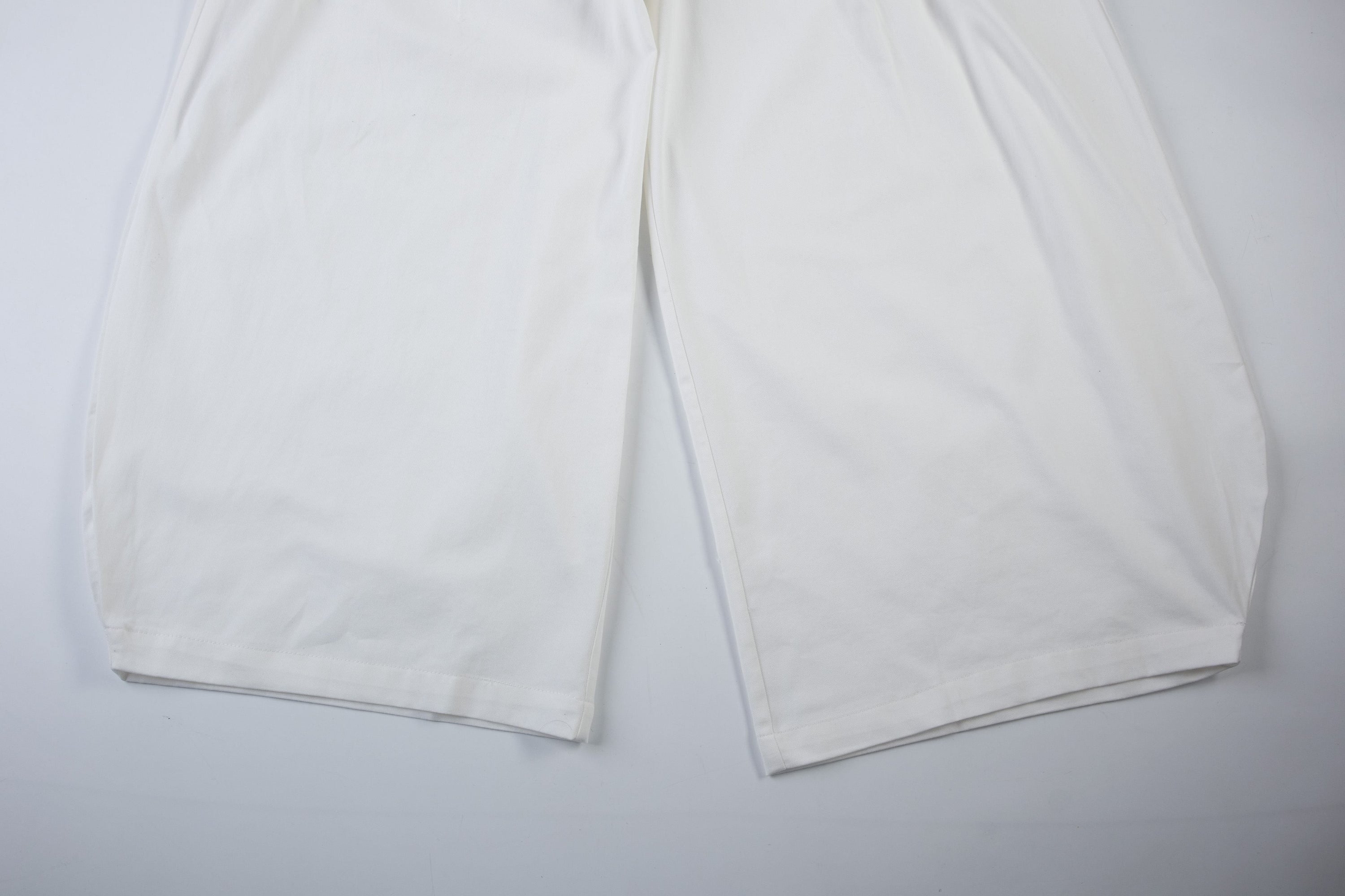 Minimalist Balloon Cargo Pants | Wide-Leg Utility Fit