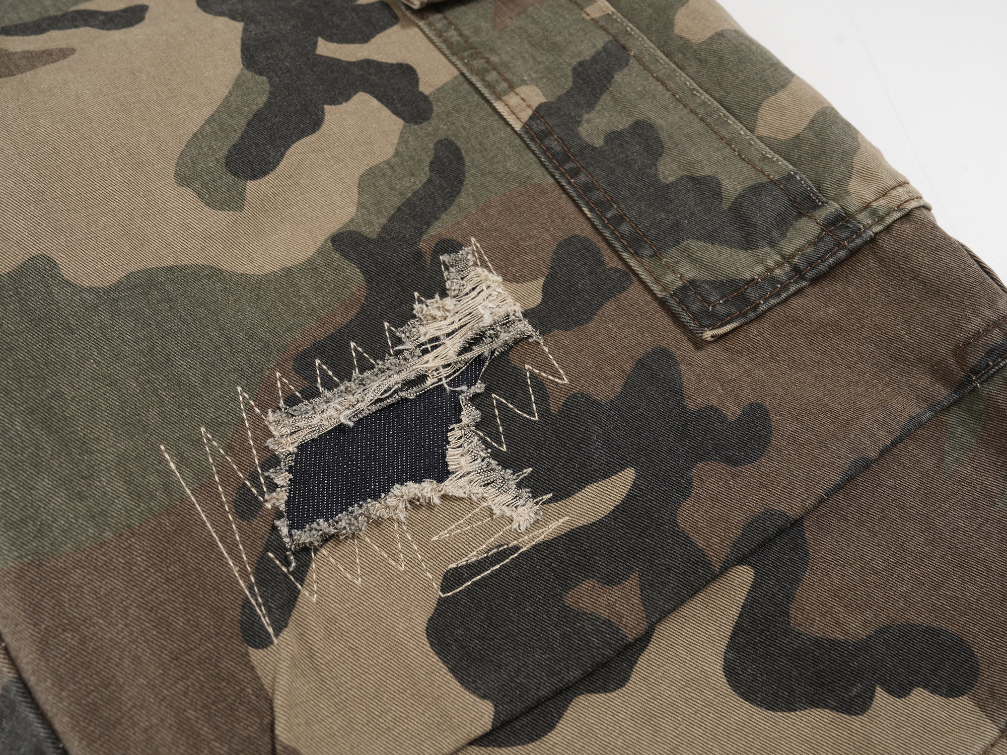 Omirad Distressed Camo Cargo Shorts | Military Streetwear