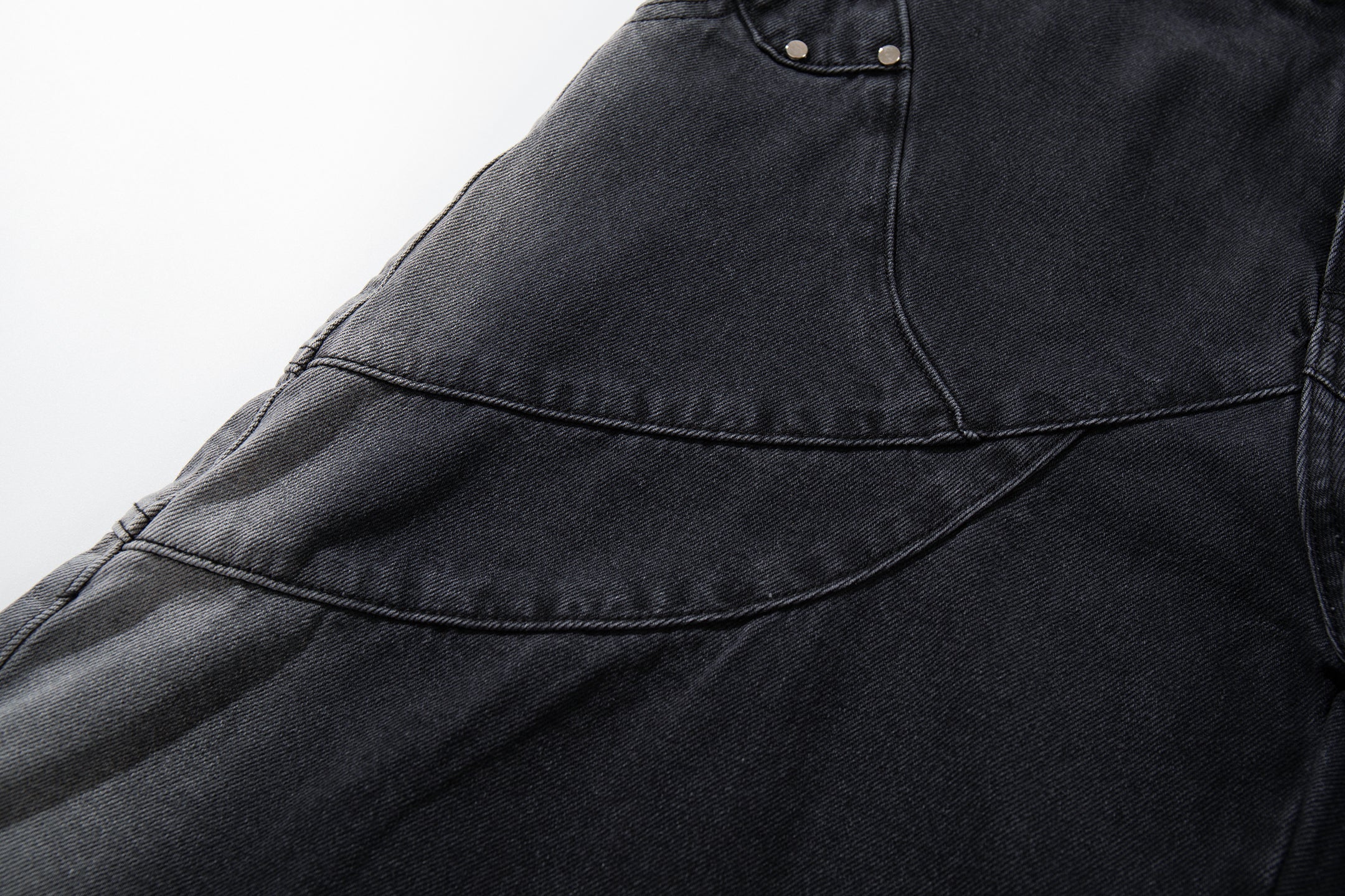 Arc-Stitch Wide-Leg Jeans | Washed Black Denim